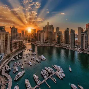 Проживание в семье Private Gorgeous With Marina View With Shared Kitchen In Shared, Дубай
